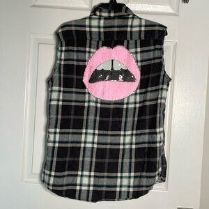 Sojara sequin lips flannel button down vest